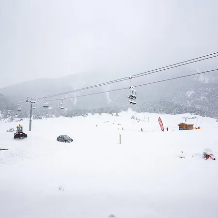 Termignon Ski-in Ski-out Location Appartement *
